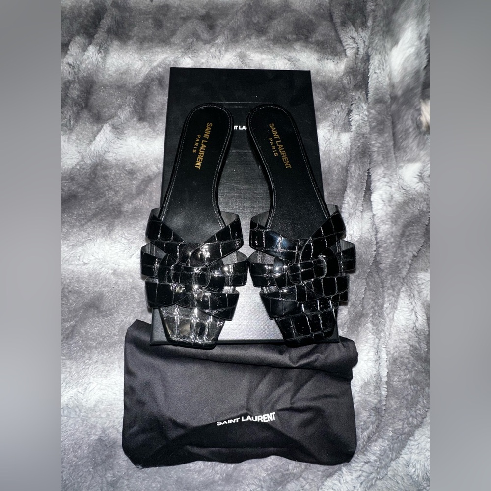 TRIBUTE MULES IN CROCODILE EMBOSSED LEATHER - Picture 11 of 15